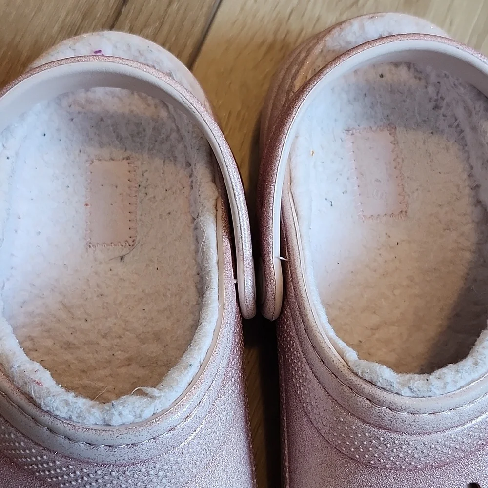 Pink Fur Lined Crocs, J3 - Picture 3 of 9
